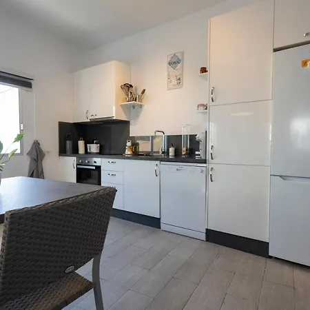 Spacious House With Huge Terrace Facing The Sea Vakantiehuis Bocacangrejo